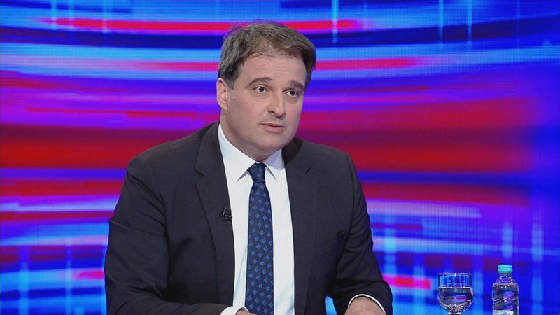 Dodik mijenja Ustav da preuzme sve, a mlađeg Dodika da postavi za premijera (Video)