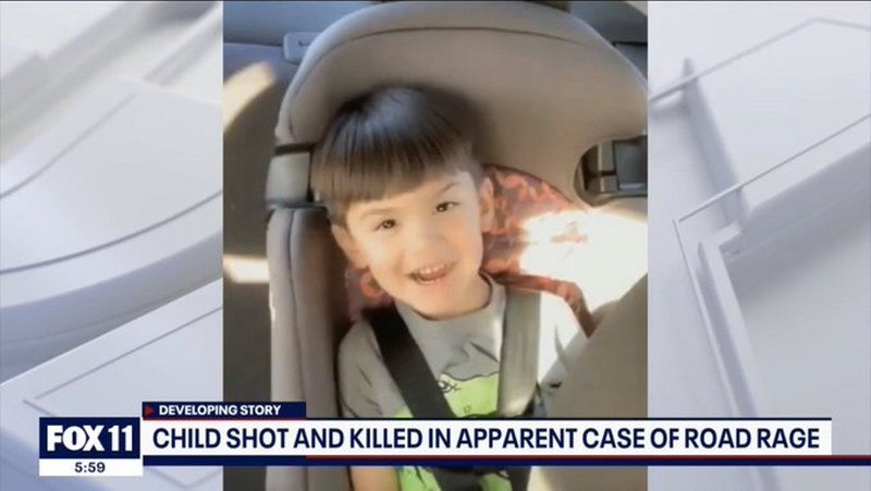 Horor: Majka pokazala sredni prst vozaču drugog auta, njegov suvozač joj ubio šestogodišnje dijete (Foto/Video)