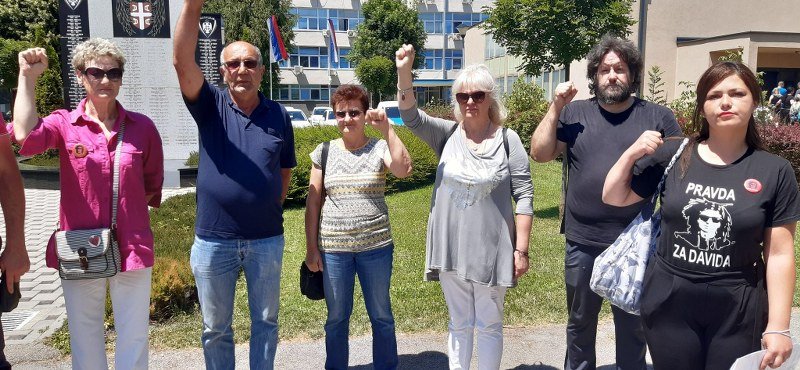 Tužilaštvo ponižava: Sofija i Aleksandra dale izjavu u Policijskoj stanici protiv čijih policajaca su podnijele krivičnu prijavu (Foto)