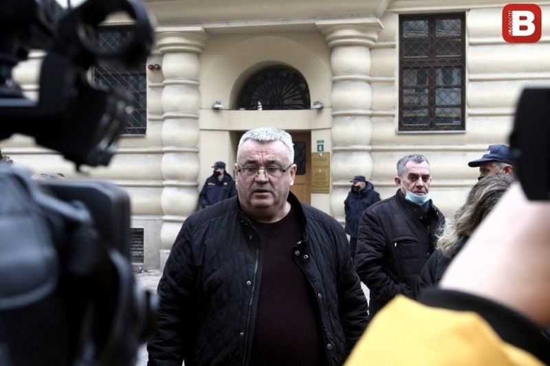 Mafiju štite njihovi ljudi u policiji, tužilaštvu i sudu: Iz automobila u pokretu pucano na kuću Muriza Memića