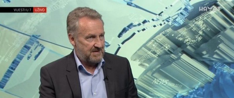 Bakir Izetbegović siguran da će se Srbi do septembra međusobno posvađati i vratiti da rade u Sarajevo