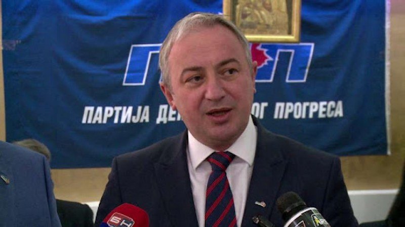 Inckov potez donosi nepotrebni haos u zemlji u kojoj cvjeta korupcija