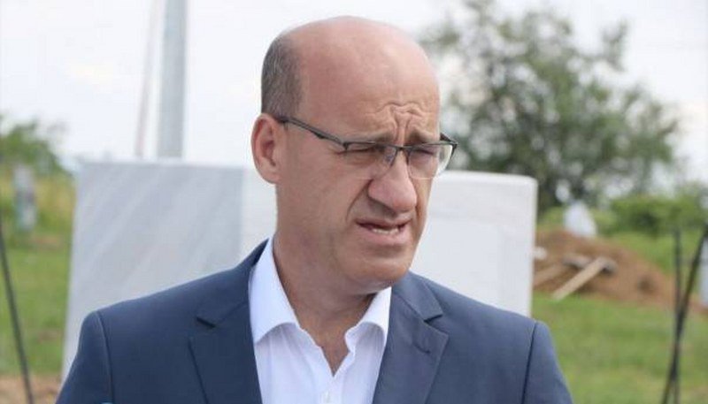 Vješto braća braću zavađaju sve zbog para i proklete vlasti: Ramiz Salkić paljenje vatri i spašavanje poljuljanog rejtinga SDA