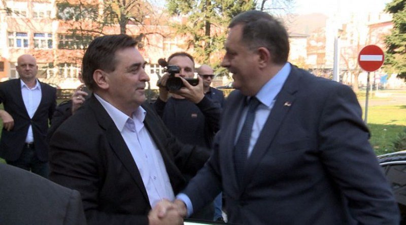 Obren Petrović smijenio Milenka Cvijanovića i postavio svog zeta Miloša Bukejlovića na čelo Elektro-Doboja (Foto/Dok.)