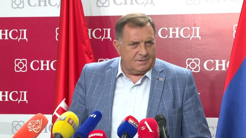 Dodik po starom: Malo vrijeđao PIC i zemlje članice, malo ponovo govorio o -samostalnosti RS-
