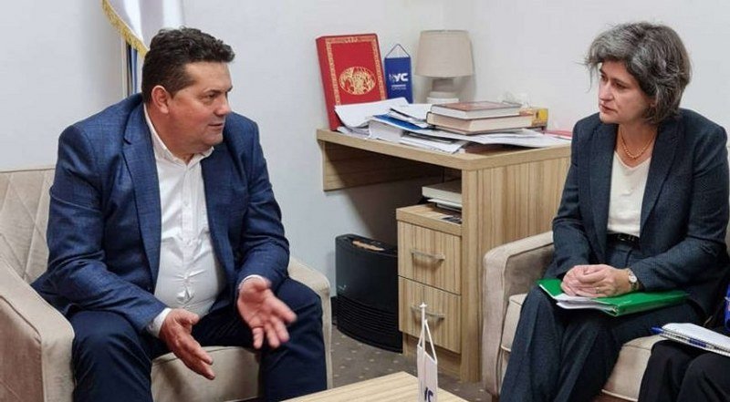 Prestavnici američke ambasade nisu razgovarali samo sa Lukačom i Dodikovi koalicioni partneri su upozoreni (Foto)