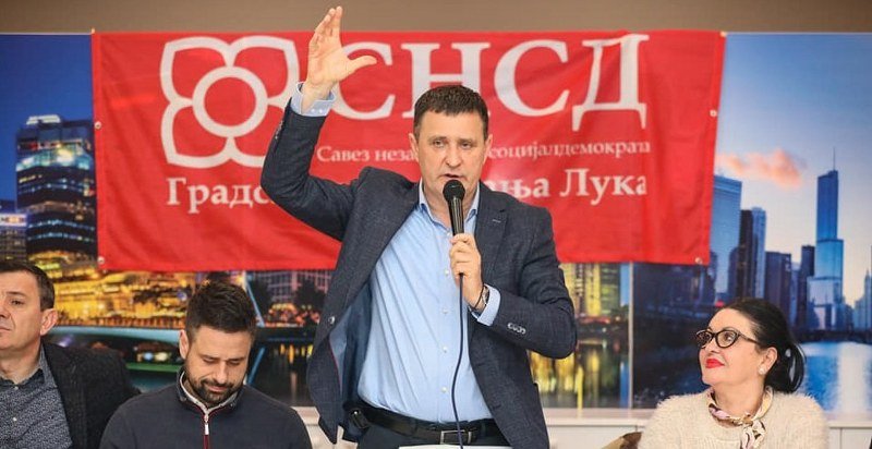 Ponižavanje građana! Na čelo Savjeta za osnovno obrazovanje Đajić imenovao kockara Miroslava Popržena