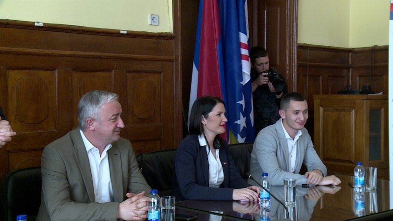 Branislav Borenović: Jelena Trivić je naš kandidat za Predsjednika Republike Srpske a ovo su naši nosioci lista (Foto)