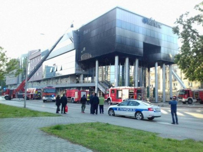 Tužilaštvo saopštilo da je požar nastao od opuška, ali nije poznato da li od Ronhila ili neke druge cigarete!? (Video)