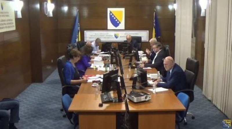 Sprdačina CIK BiH sa građanima: U selu Mosko pobijedio kandidat za koga niko nije glasao?? (Foto/Video)