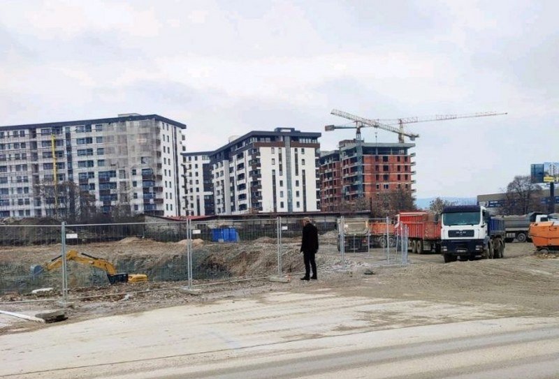 Sve je u privatnoj državi privatno: Neimar i suprug Željke Cvijanović trlja ruke i obilazi gradilište (Foto)
