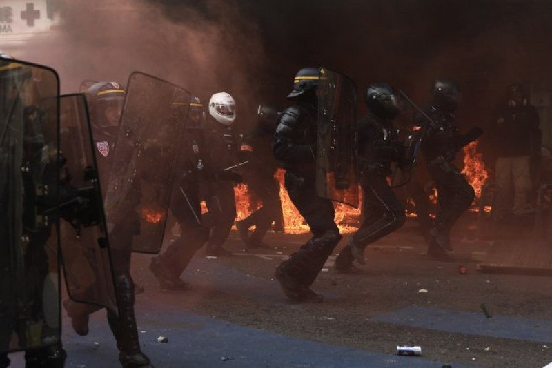 Zbog policijskog ubistva tinejdžera, novi haos u Parizu: Lete kamenice, gore automobili