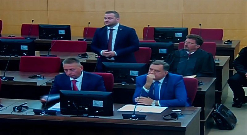 Da li je neizbježan njegov politički kraj? Dodik je svojom krivicom, u -minskom pravosudnom polju-