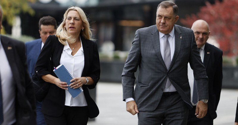 Dodik nastavlja sprdnju sa Republikom Srpskom i njenim narodom: Prazne priče o otcjepljenju (Video)