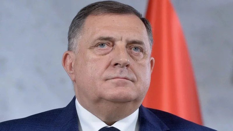 Trebaju li bilo kome, sa -istoka- ili -zapada-, toksične usluge i dalje satiranje naroda da bi se on spasio?
