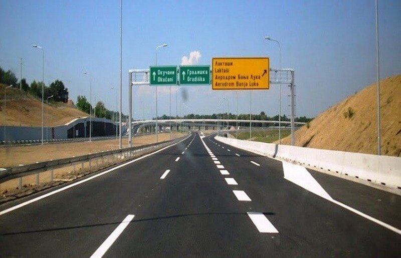 Isti posao sa 60.000 skočio na 600.000 maraka! -Donacija- širokogrudih Autoputeva RS agenciji MANIA