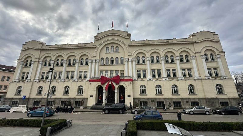 Politička situacija u Banjaluci postaje sve zamršenija -Ne zna se ni ko pije, ni ko plaća- (Foto)