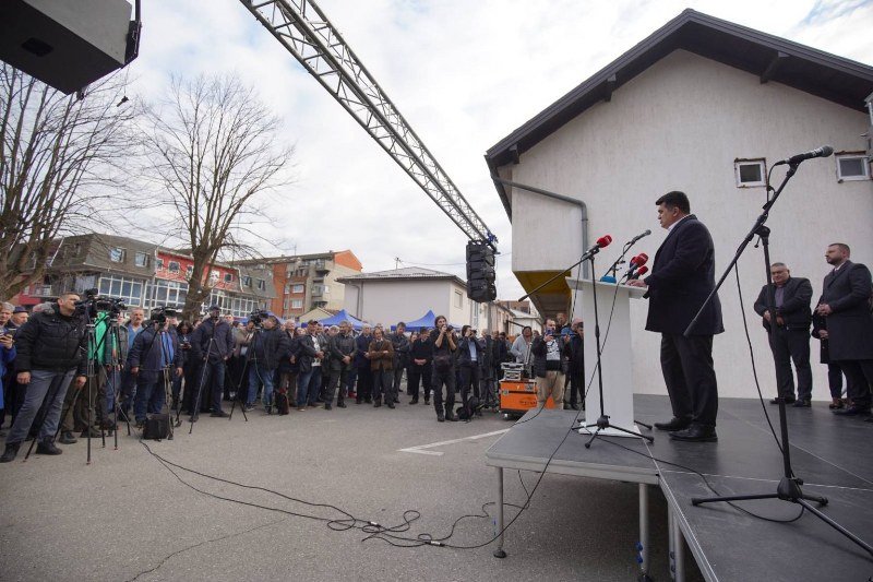 Nećemo hiljade tona sumporne kiseline na Majevici! Veliki skup u Loparama protiv eksploatacije litijuma (Video)