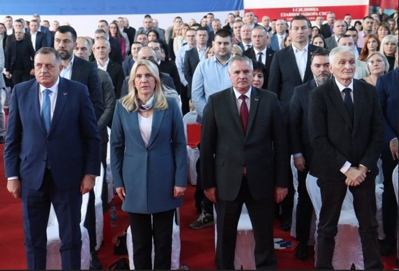 Zašto nije imenovan i Igor Dodik? Milorad Dodik smijenio i ponizio Petrovića, novi gensek Srđan Amidžić