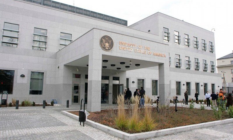 Ambasada SAD: Pregledajte ugovore sa sankcionisanim firmama, tražite alternative bez kršenja sankcija