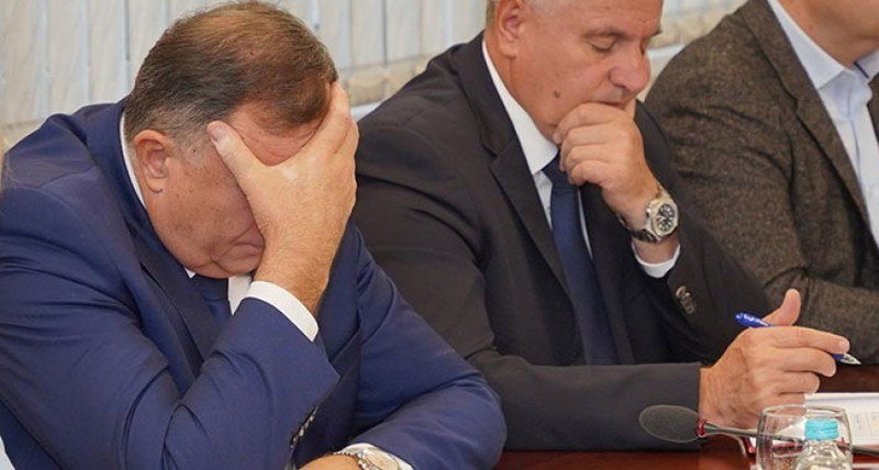 Kocka je bačena: Finansije Srpske u krizi, vlast traži žrtveno jagnje da snosi odgovornost (Video)