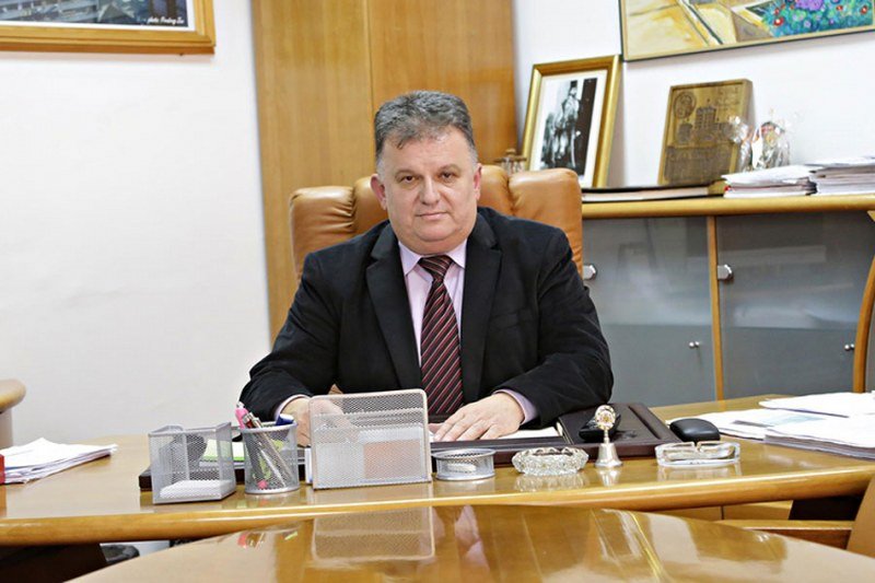 Kakav kriminal! Gradonačelnik Zoran Adžić zakinuo Gradišku za 2,5 miliona KM