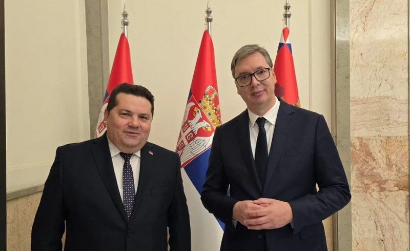 Da li je Vučić, makar privremeno, spasio Stevandića od Dodikovog mača? (Foto)