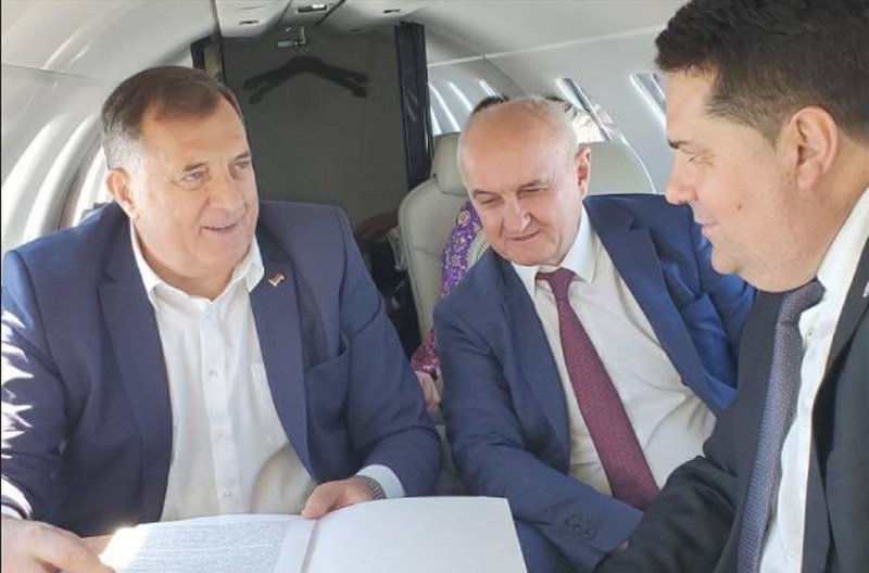 Da li se Dodik odlučio na novu radikalizaciju zloupotrebom Narodne skupštine, dan uoči suđenja? (Foto/Video)