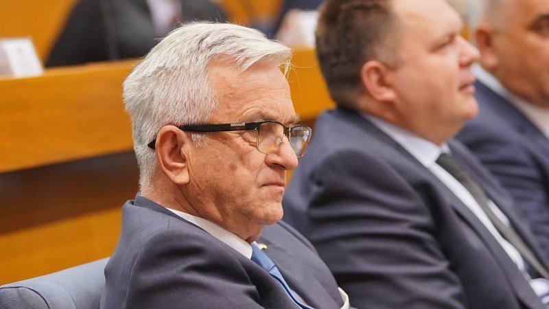 DEMOS na udaru -prve porodice- Republike Srpske: Trči li Čubrilović svoj počasni krug?