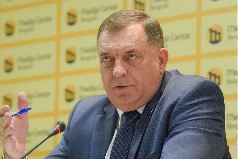 -Gase- se i megafoni: Što se više steže pravosudni obruč oko Dodika, to je Srđan Mazalica sve tiši