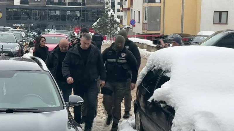Јadan je -Srpski svet- ako je Nenad Nešić njegov stub, da li mu je sve spakovao Dodik? (Foto/Video)