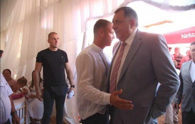 Unutar Režimska buna je posledica velikih finansijskih problema Republike Srpske