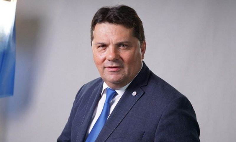 Stevandić tumači Duh zakona o zabrani rada Sipe na teritoriji RS i, adhok, amandmanski djeluje