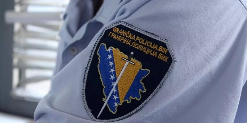 Zanimljivo! Sud, Tužilaštvo, GP i SIPA BiH, sa MUP RS uhapsili dvije osobe zbog trgovine oružjem