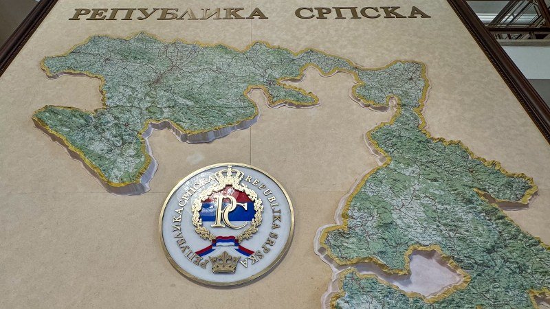 U susret novom sudaru: Srpska protiv -briselske supervizije- a sve je pokušaj spašavanja -redova Rajana-
