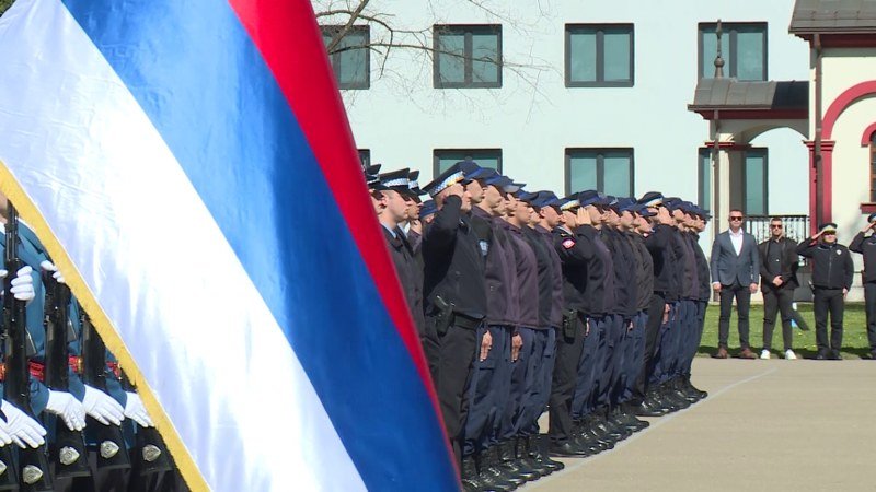 Šta se krije iza namjere vlasti da formira rezervni sastav policije? (Video)