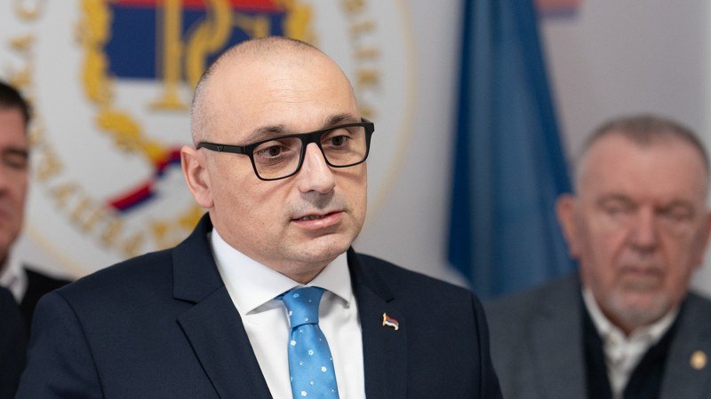 -Principijelni- Darko Banjac: U tuđu ambasadu po mišljenje – kako kad i kod koga