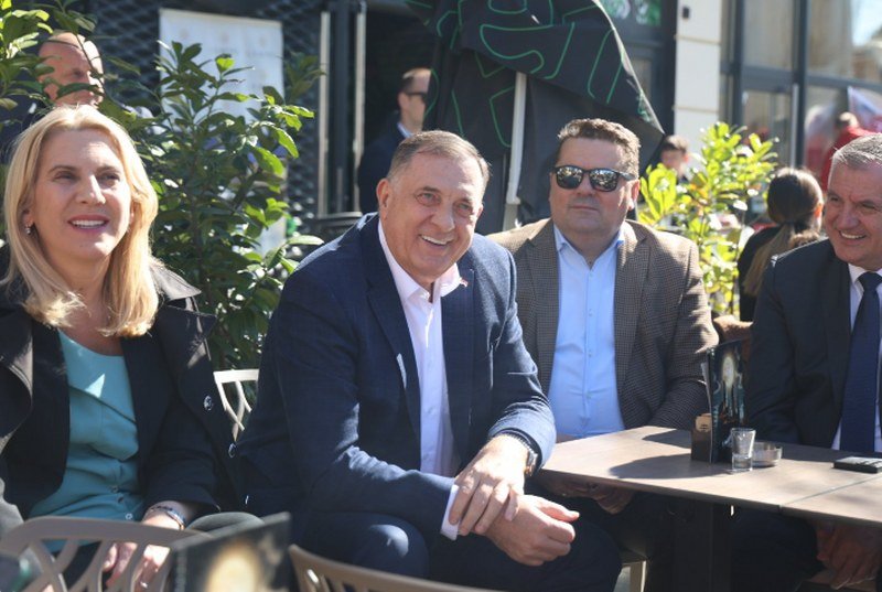 Dodik i SNSD u panici zbog izmjena Zakona o Savjetu ministara: Plaše se Vukanovića 