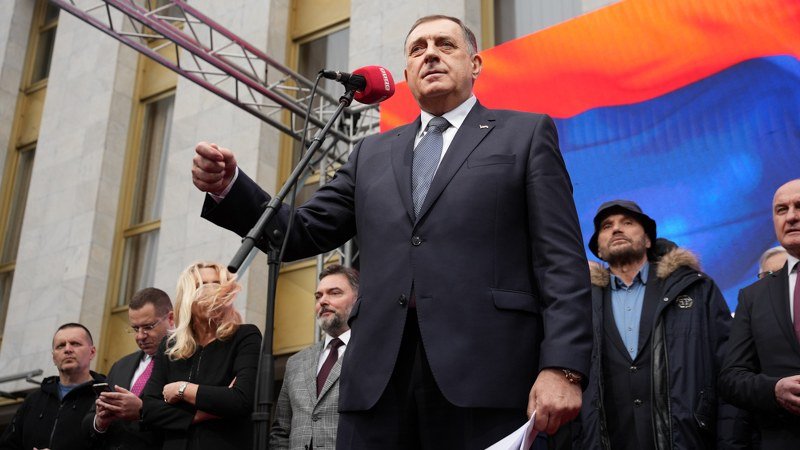 Njegove izjave nisu slučajna provokacija: Dodikova uloga u hibridnom sukobu