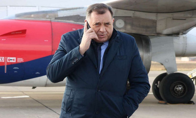 Izvan institucija, ali ne i izvan uticaja: Može li Dodik zadržati trenutnu moć?