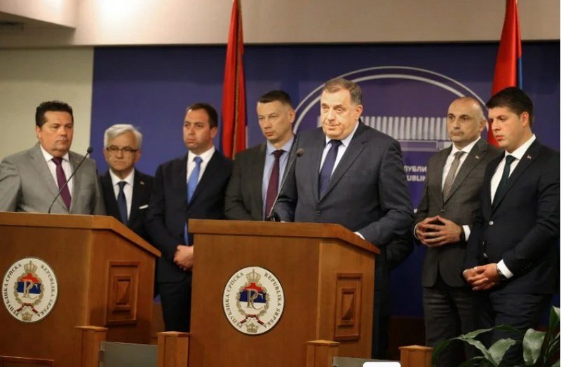 Dodikova Vojska Spasa - Ko je sve u još jednoj njegovoj privatnoj Vladi RS 
