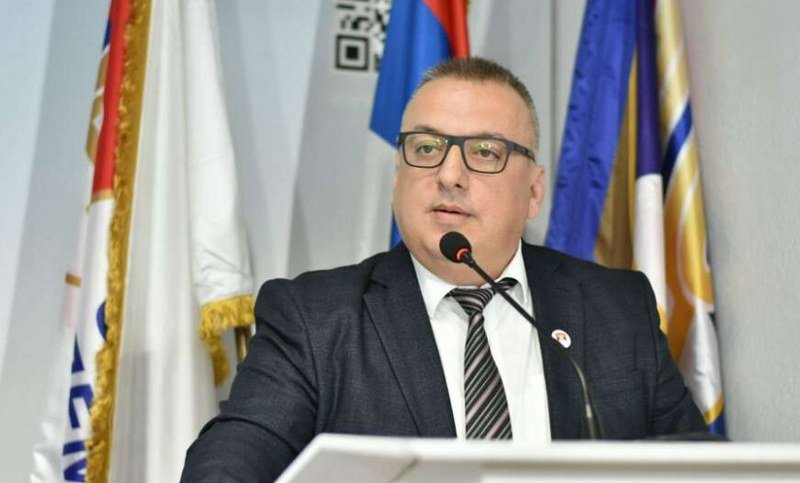 SDS postavio ultimatum Drašku Stanivukoviću -Nije pobjeda s torbom novca šetati po Srpskoj-