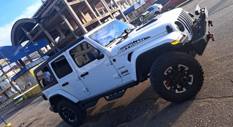 Bahaćenje bogatih nad običnim narodom se nastavlja - Pozivi u pomoć sve češći - Institucije zarobljene (Foto)