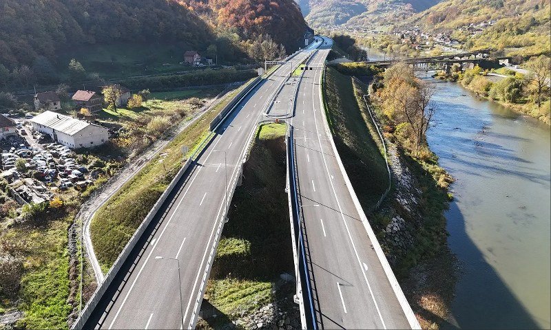 Republika Srpska diže kredit od 299 miliona evra za dvije dionice autoputa (Foto)