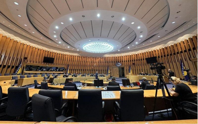 Pandora uživo: Radnici UIO BiH mobingovani, moćnici se rugaju, parlamentarci šokirani