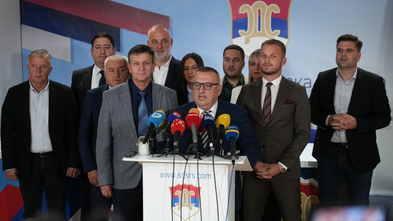 Glavni odbor SDS-a 12. maja. Hoće li ostati kod ranijih odluka ili će ih mijenjati u korist Stanivukovića?