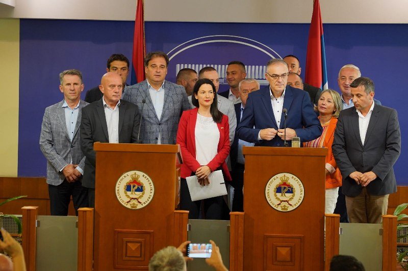 Dvadeset godina istog problema: Opozicija u Republici Srpskoj opet ne može da se dogovori