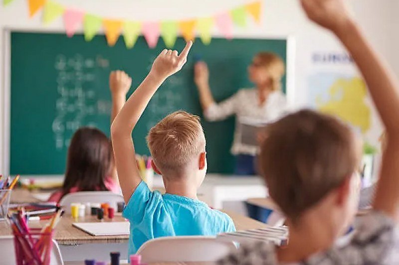 Jednak rad, različita plata: Diskriminacija učitelja i nastavnika u Republici Srpskoj - po zakonu