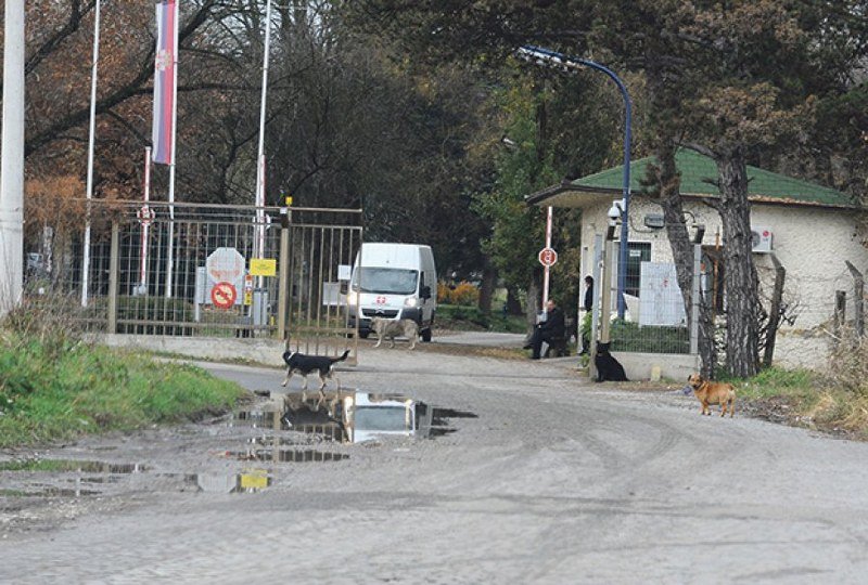U Vinči ukradene rakete Obijena protivgradna stanica, traga se za lopovima