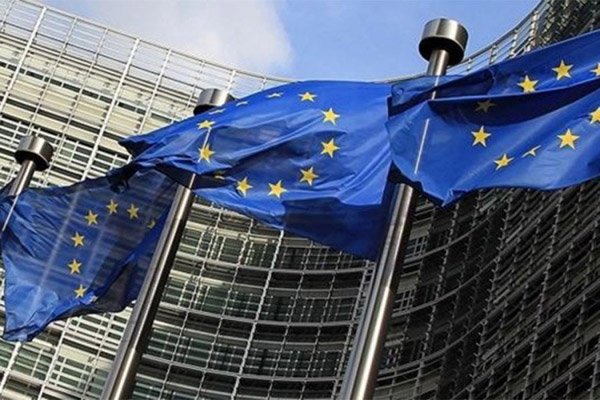 Zvaničnici EU: Džihadisti radikalizuju i naoružavaju migrante